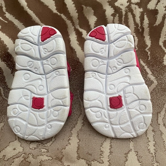 Nike sandals for toddler - Picture 2 of 5
